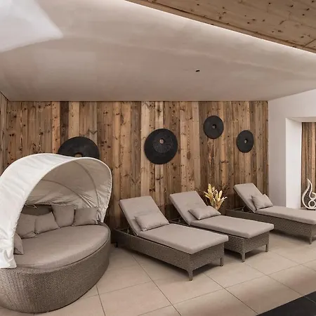 Aparthotel Alpenlodge 4*