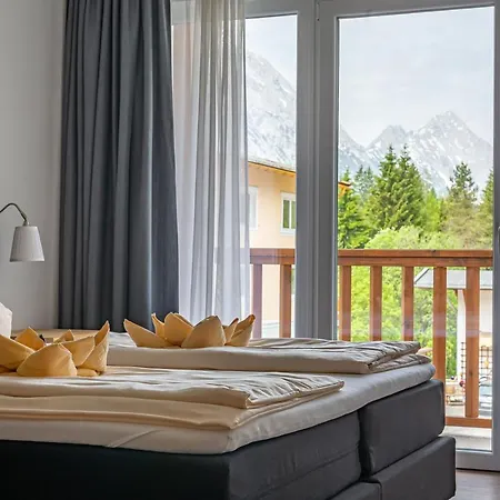 Aparthotel Alpenlodge Апарт-отель Weidach