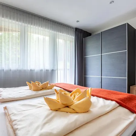 Апарт-отель Aparthotel Alpenlodge 4*